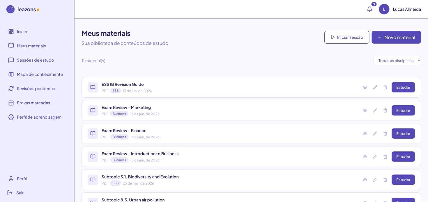 Tela Meus materiais do Leazons com a lista de PDFs do aluno por disciplina